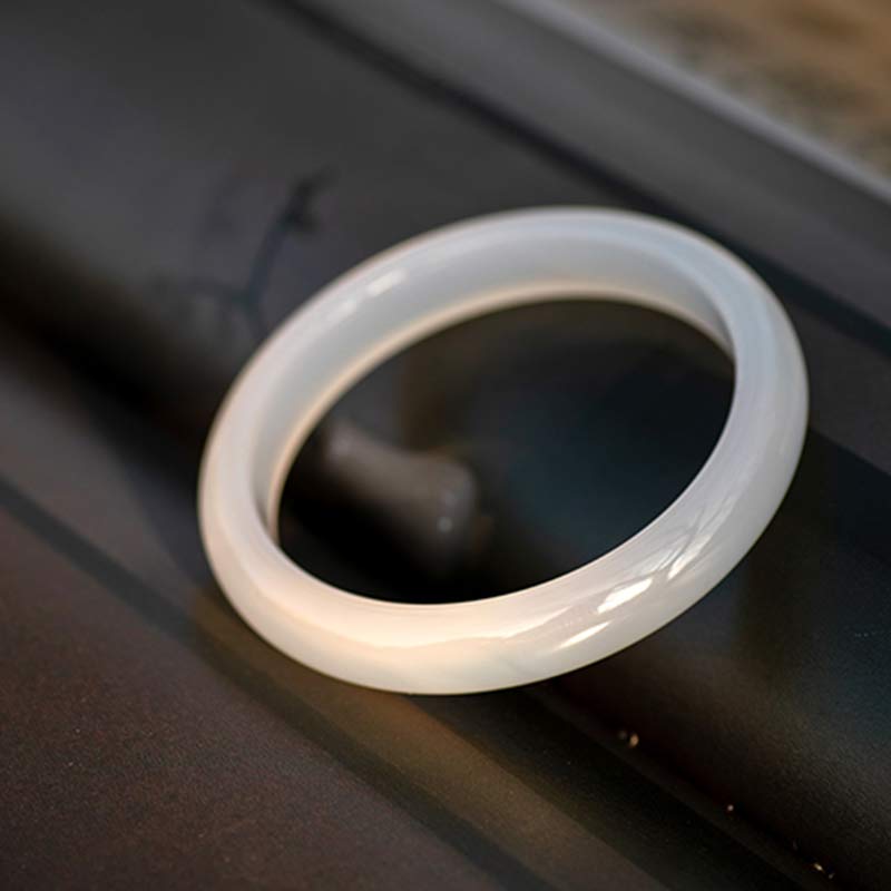 Bracelet jonc harmonieux en Buddha Stones en calcédoine naturelle