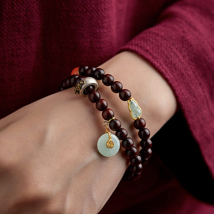 Buddha Stones Zodiaque chinois Bouddha natal Petite feuille Bois de santal rouge Jade Agate rouge Bracelet apaisant PiXiu