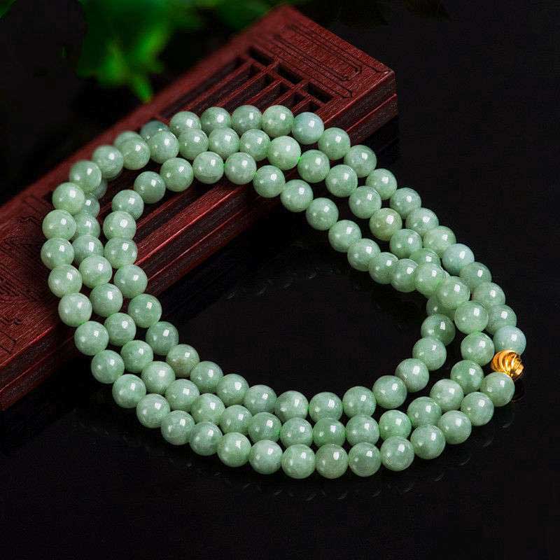 Bracelet Mala porte-bonheur en jade 108 perles