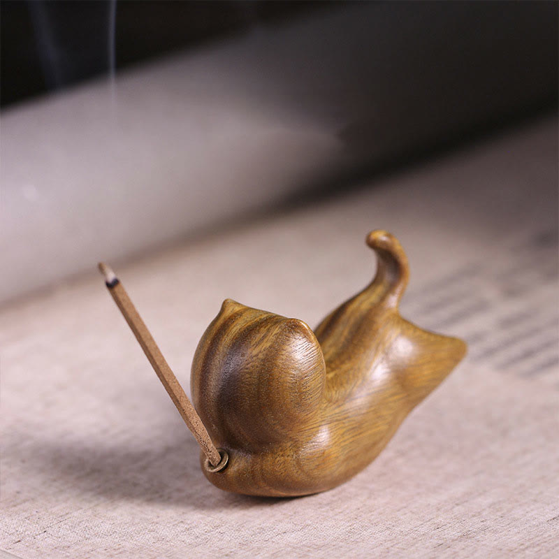 Brûleur d'encens en forme de chat mignon en bois de santal vert avec Buddha Stones - Chat en bois de santal vert 5,6 x 3,4 x 2,3 cm - image 1