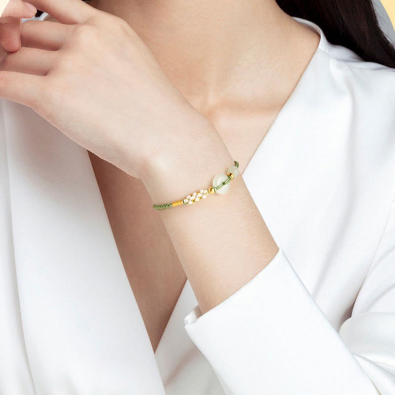 Bracelet tressé en jade Hetian Buddha Stones et boucle de paix porte-bonheur en fleur de pêcher