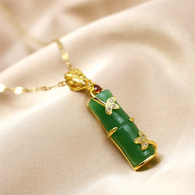 Collier pendentif protection chanceuse en bambou et jade blanc et jade cyan Buddha Stones