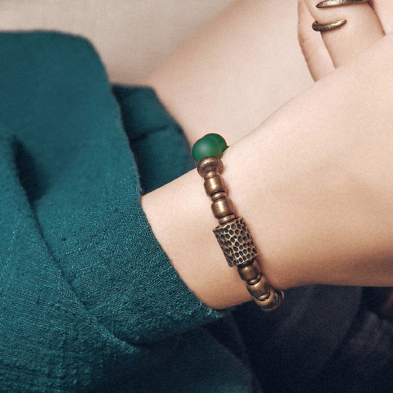 Bracelet tibétain en agate rouge et agate verte en cuivre pour la confiance et la fortune