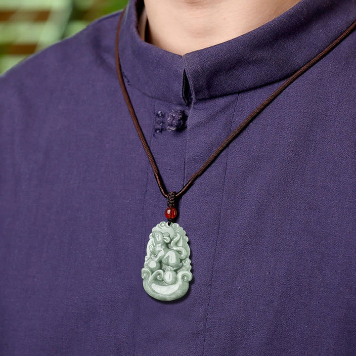 Collier pendentif en jade vert naturel avec Buddha Stones et 12 signes du zodiaque chinois