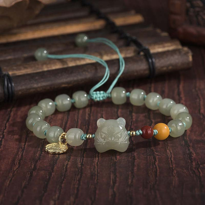 Bracelet en jade avec symbole du zodiaque chinois et bénédiction