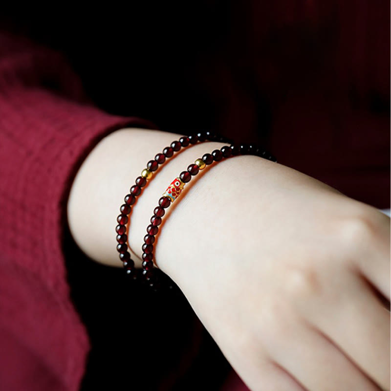Bracelet de protection en grenat naturel avec poisson koï en or 999 de Buddha Stones - image 14