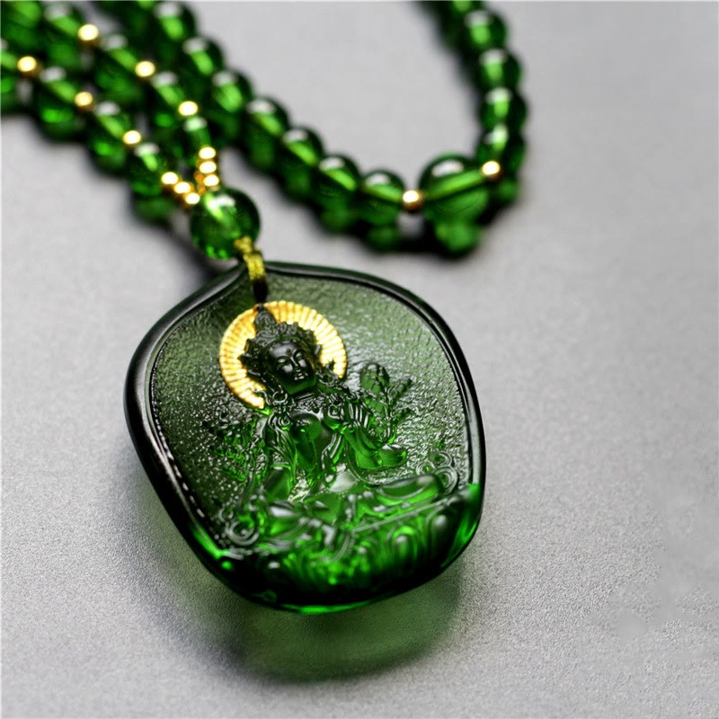 Collier avec pendentif en cristal Liuli plaqué or et Buddha Stones de Bouddha tibétain vert Tara