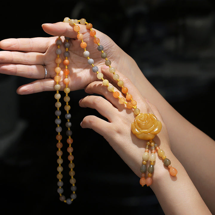 Collier pendentif tibétain en jade doré et soie Buddha Stones