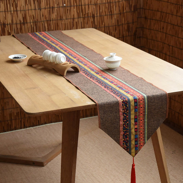 Chemin de table en coton et lin avec pompons, Buddha Stones, style chinois classique, lotus, poisson koï, fleur, grue, calligraphie, illumination