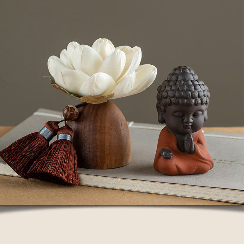 Décorations de guérison apaisantes en forme de fleur de Bouddha en bois de pêcher noir - Petit Tathagata - image 1