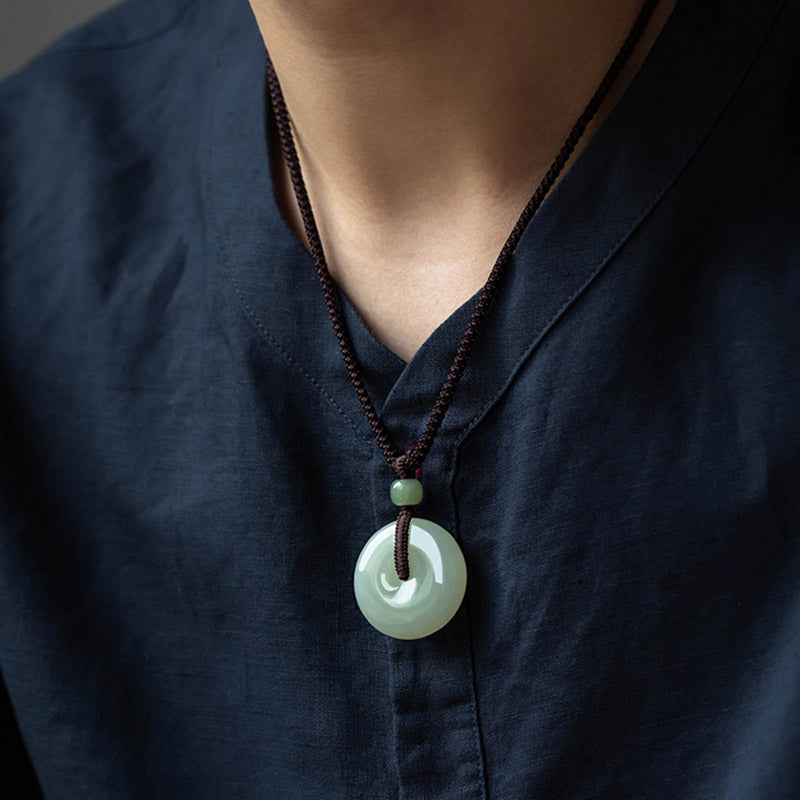 Collier pendentif en jade rond naturel Buddha Stones, boucle de paix, chance, prospérité