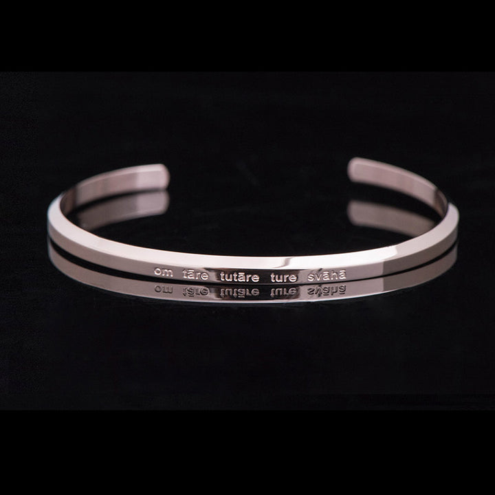 Bracelet de protection et de bénédiction en acier titane gravé avec six mots vrais de Buddha Stones
