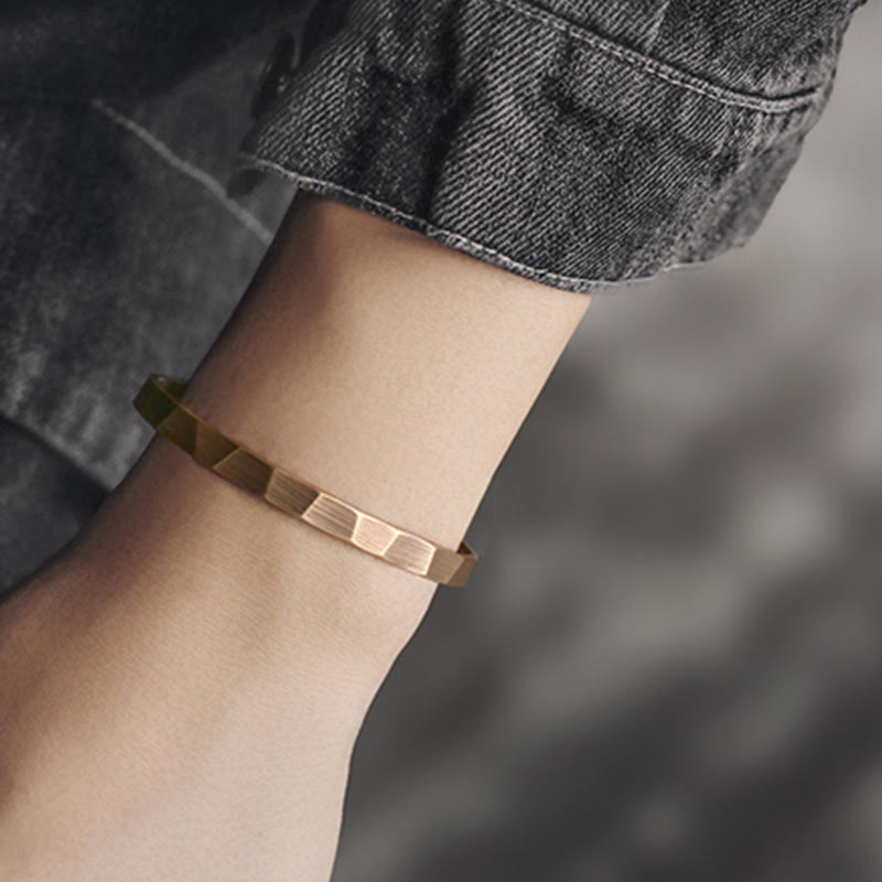 Bracelet manchette ajustable en cuivre au design rustique vintage