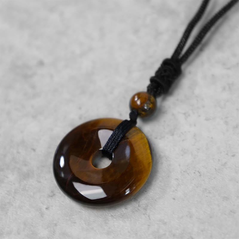 Collier avec pendentif porte-bonheur en Buddha Stones précieuses en cristal de guérison