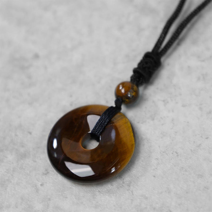 Collier avec pendentif porte-bonheur en Buddha Stones précieuses en cristal de guérison