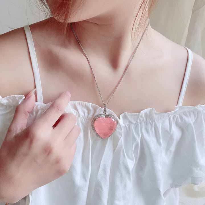 Collier pendentif en cristal de quartz rose avec Buddha Stones et cœur d'amour
