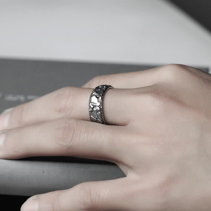 Bague en cuivre avec motif de roche et Buddha Stones
