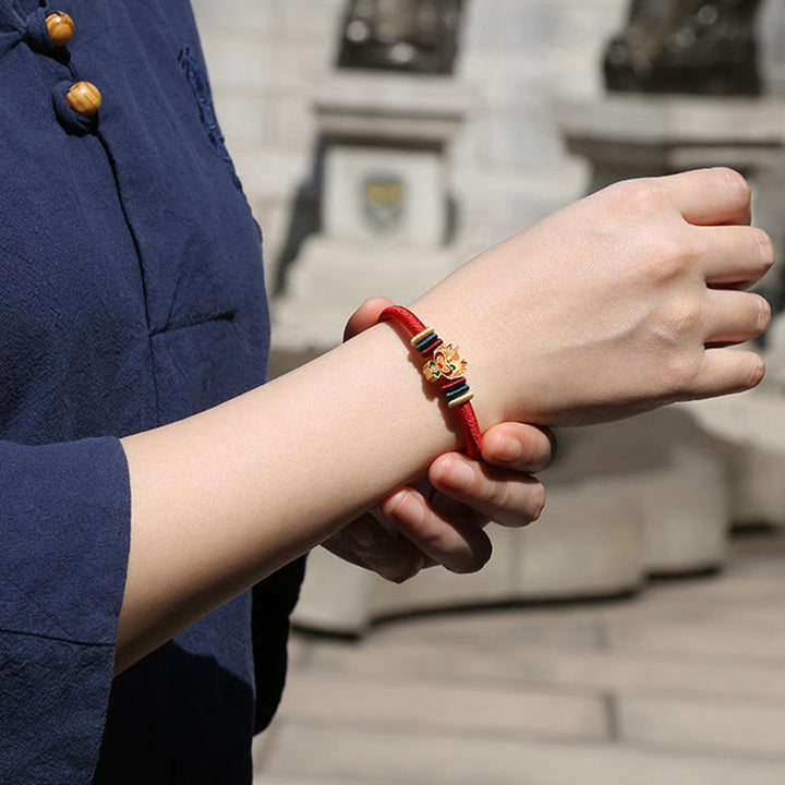 Bracelet tressé rouge en argent sterling 925 fait main avec Buddha Stones Année du Dragon, joli signe du zodiaque chinois