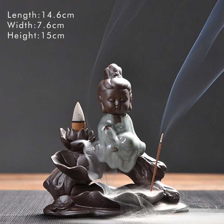 Brûleur d'encens en céramique avec bénédiction de lotus et petit moine en Buddha Stones
