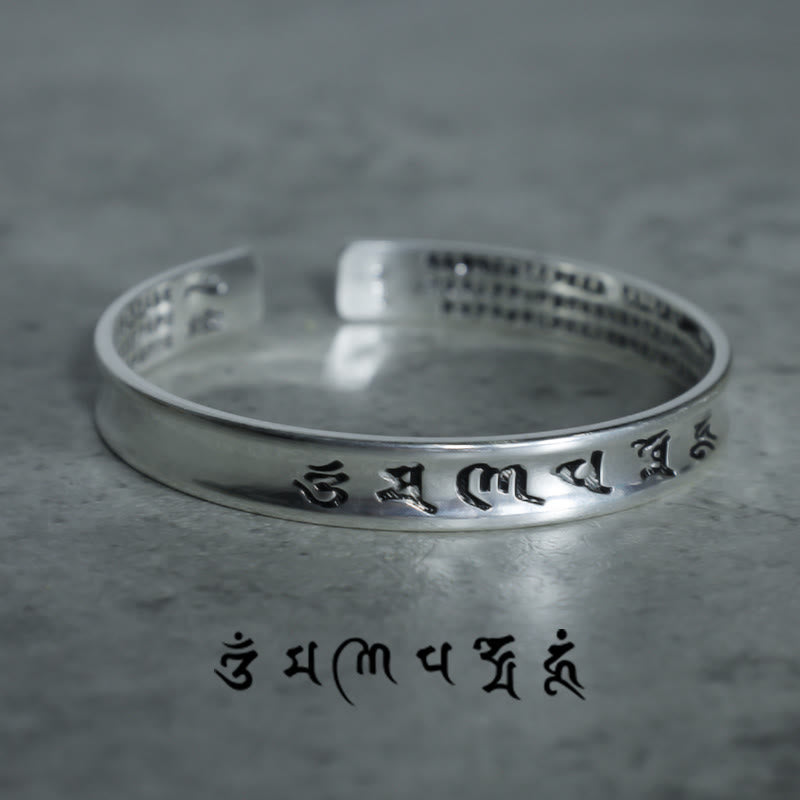 Bracelet en cuivre blanc avec mantra tibétain et Buddha Stones