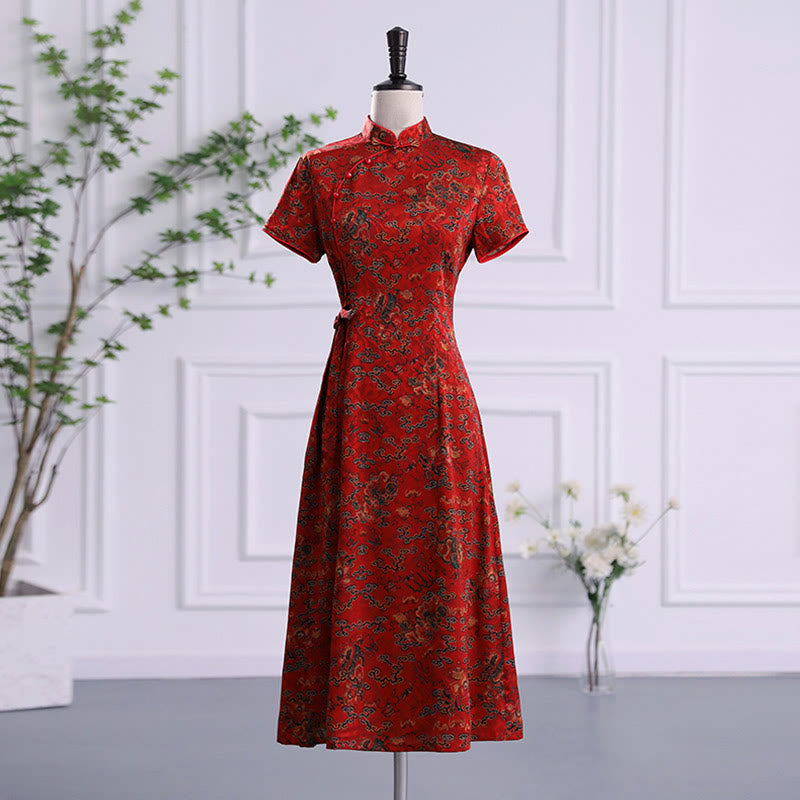 Robe Qipao pour femme avec imprimé feuilles et nuages ​​de bon augure vintage et Buddha Stones - Nuages rouges de bon augure - US16，UK/AU20，EU48 (5XL) - image 0