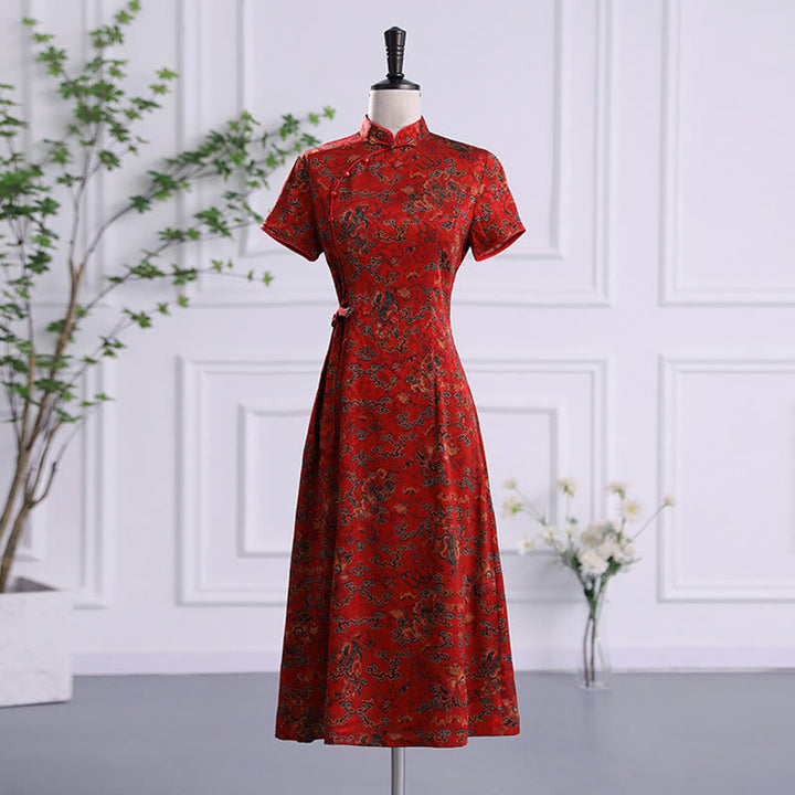 Robe Qipao pour femme avec imprimé feuilles et nuages ​​de bon augure vintage et Buddha Stones - Nuages rouges de bon augure - US16，UK/AU20，EU48 (5XL) - image 0