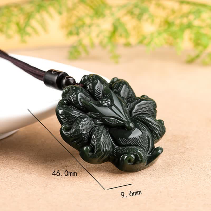 Collier pendentif porte-bonheur en jade cyan Hetian à neuf queues