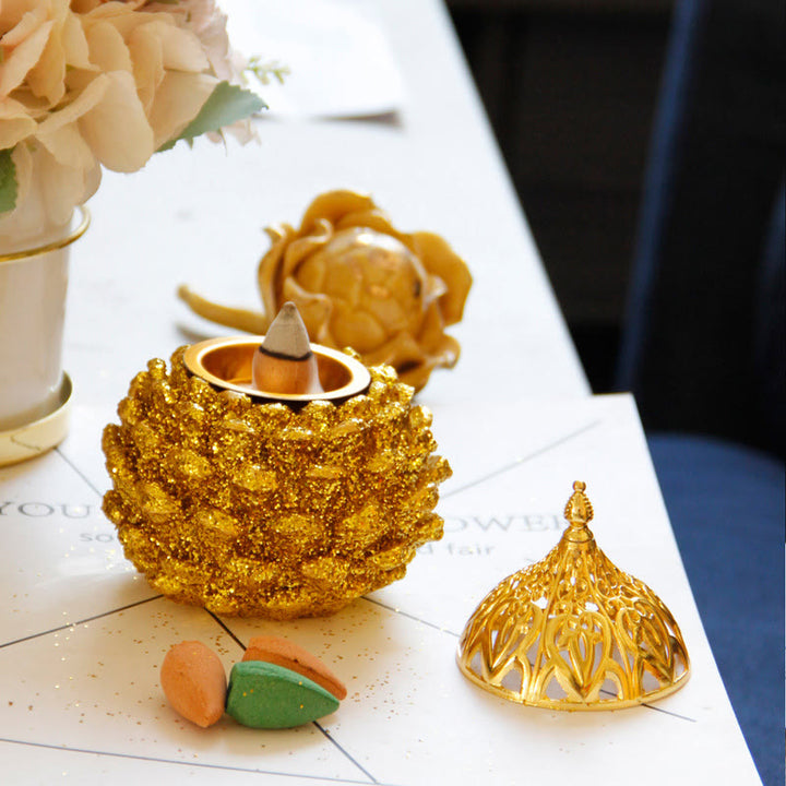 Mini brûleur d'encens à motif de pomme de pin doré pour rituels spirituels, décoration de table pour la maison