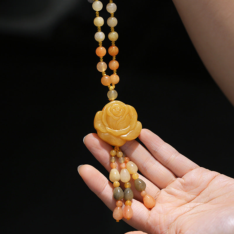 Collier pendentif tibétain en jade doré et soie Buddha Stones