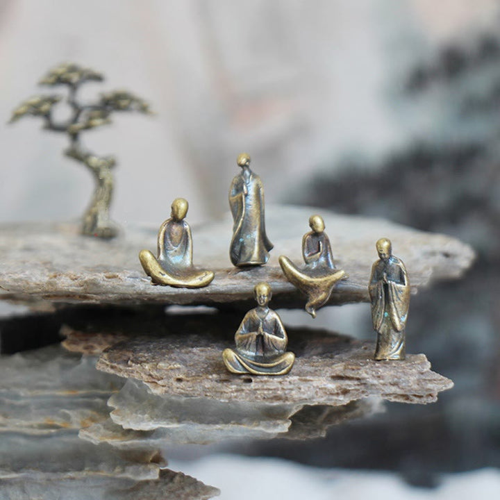 Buddha Stones Mini Bouddha de Méditation Moine en Métal Sérénité Décoration de la Maison