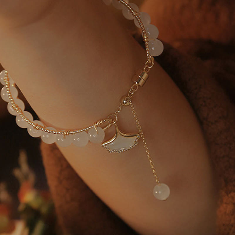 Bracelet porte-bonheur en perles de jade et feuilles de ginkgo de Buddha Stones