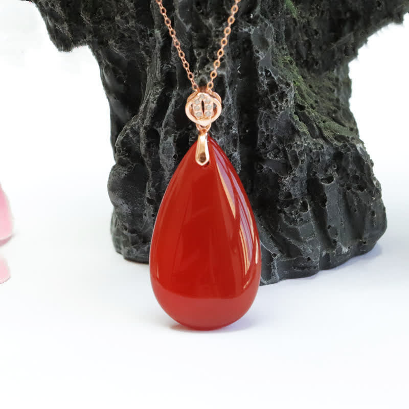 Collier avec pendentif en forme de goutte d'eau en argent sterling 925 et agate rouge