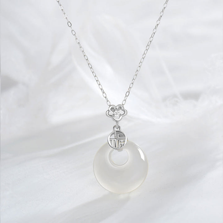 Collier pendentif porte-bonheur en argent sterling 925 Buddha Stones et agate blanche