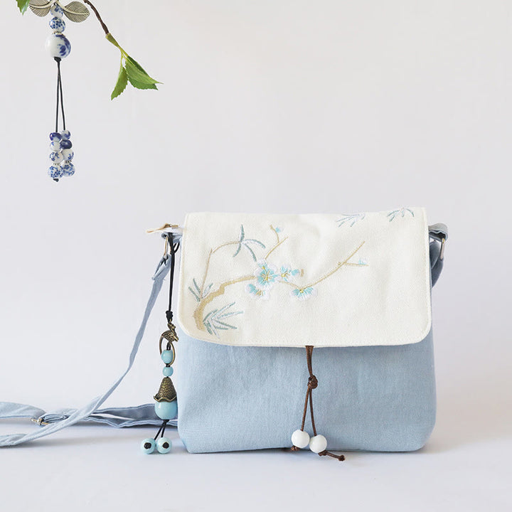 Sac à bandoulière en toile brodé à la main avec des Buddha Stones et des fleurs de prunier