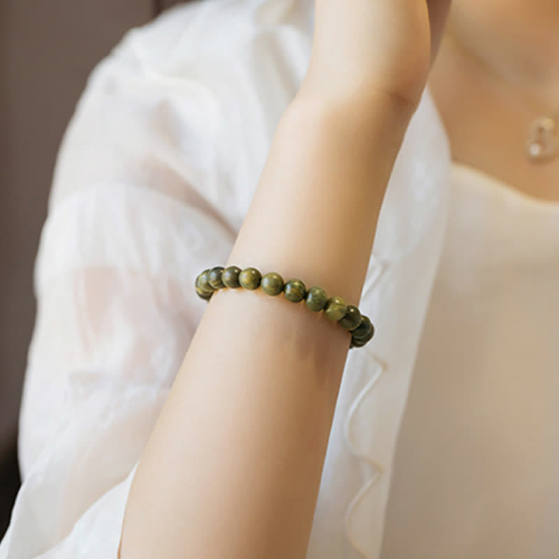 Bracelet Tibétain apaisant en bois de santal vert