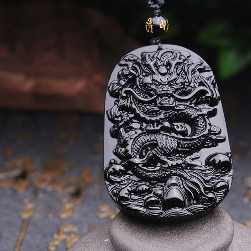 Collier avec pendentif en obsidienne noire représentant un dragon accompli et des Buddha Stones - image 10
