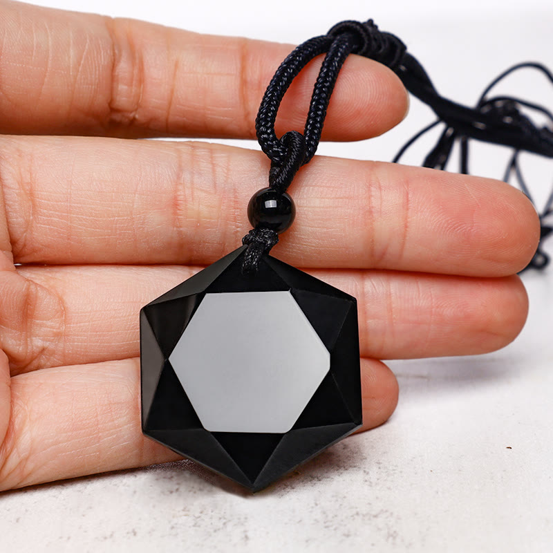 Collier pendentif purificateur talisman en obsidienne noire