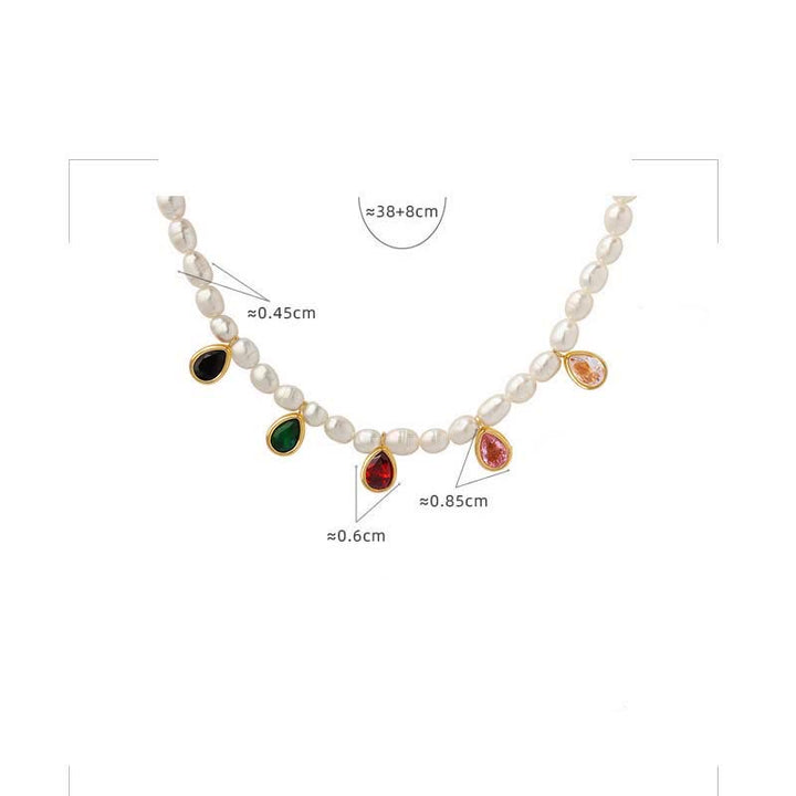 Collier avec pendentif en pierre de cristal de perle et pureté