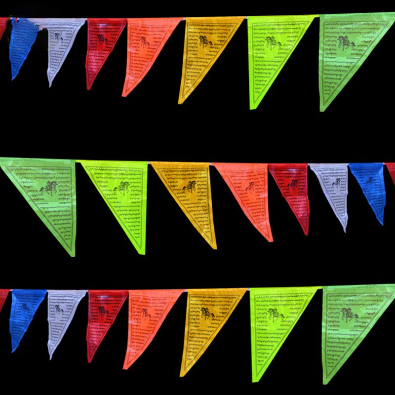 Décoration extérieure de 25 drapeaux de prière triangulaires de bénédiction tibétaine - image 1