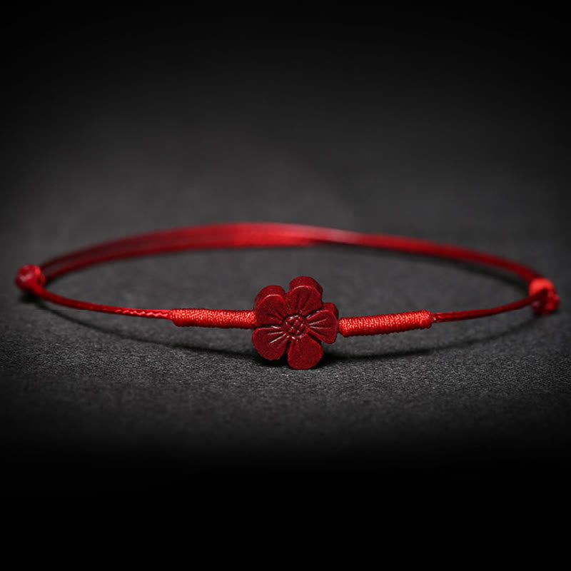 Bracelet tressé fait main en Buddha Stones avec fleur de prunier et trèfle à quatre feuilles PiXiu Lotus Koi Fish Cinabre Blessing