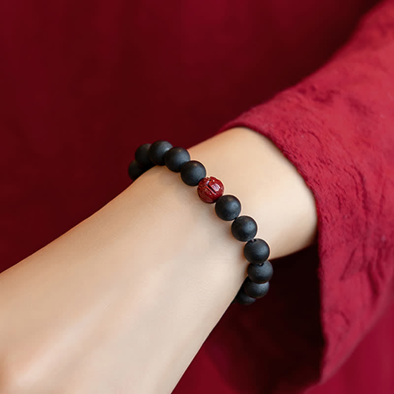 Bracelet de guérison tibétain en Buddha Stones , cyprès, cinabre et lotus