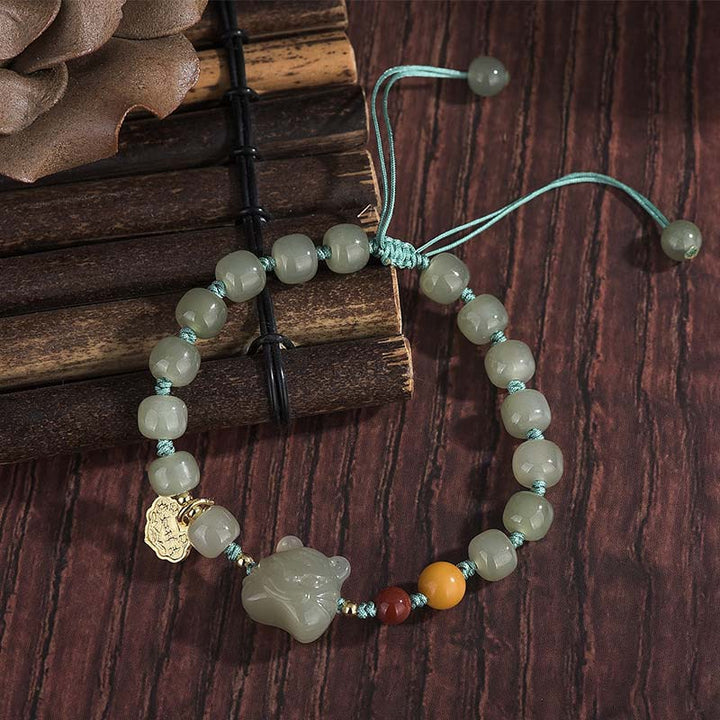 Bracelet en jade avec symbole du zodiaque chinois et bénédiction