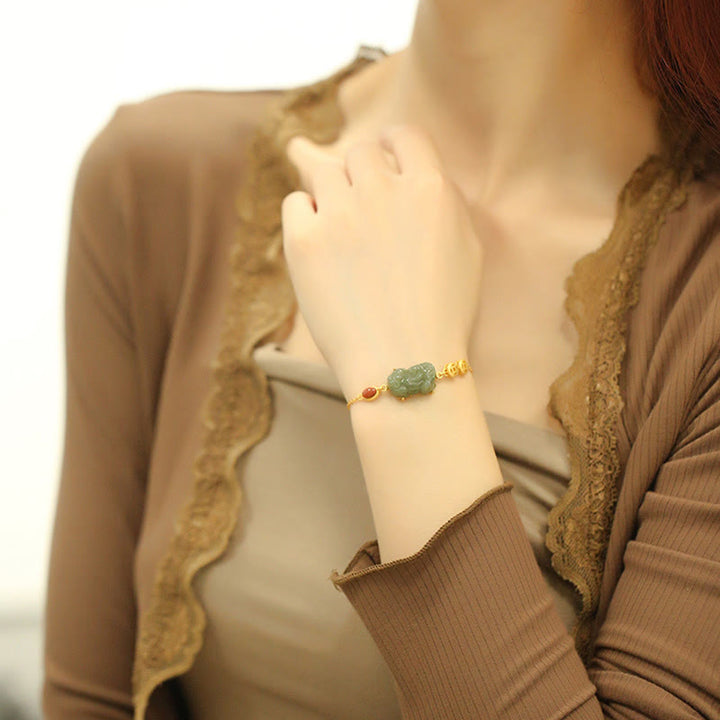 Bracelet chaîne de réussite en jade cyan PiXiu avec pièce de cuivre et agate rouge
