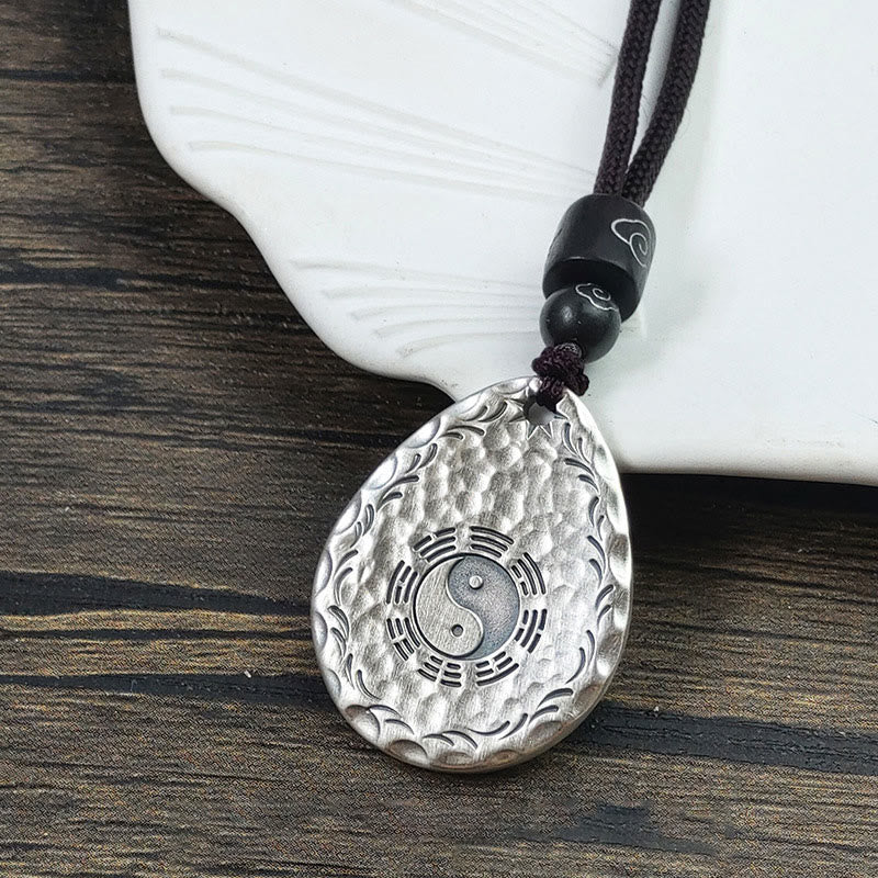 Collier pendentif en argent sterling 999 vintage avec Buddha Stones Yin Yang Bagua en forme de goutte d'eau - image 1