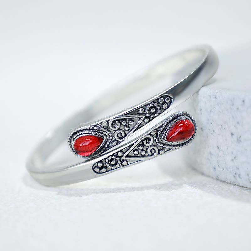Bracelet manchette de guérison en forme de goutte d'eau avec Buddha Stones et zircon