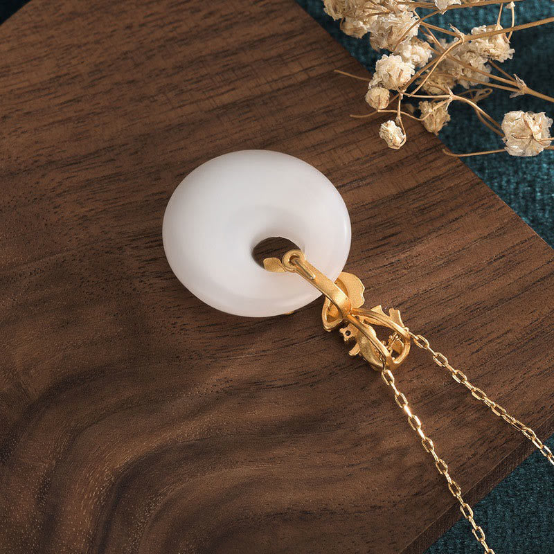 Collier pendentif en jade blanc Buddha Stones et poisson Koi pour la prospérité et la richesse - image 4