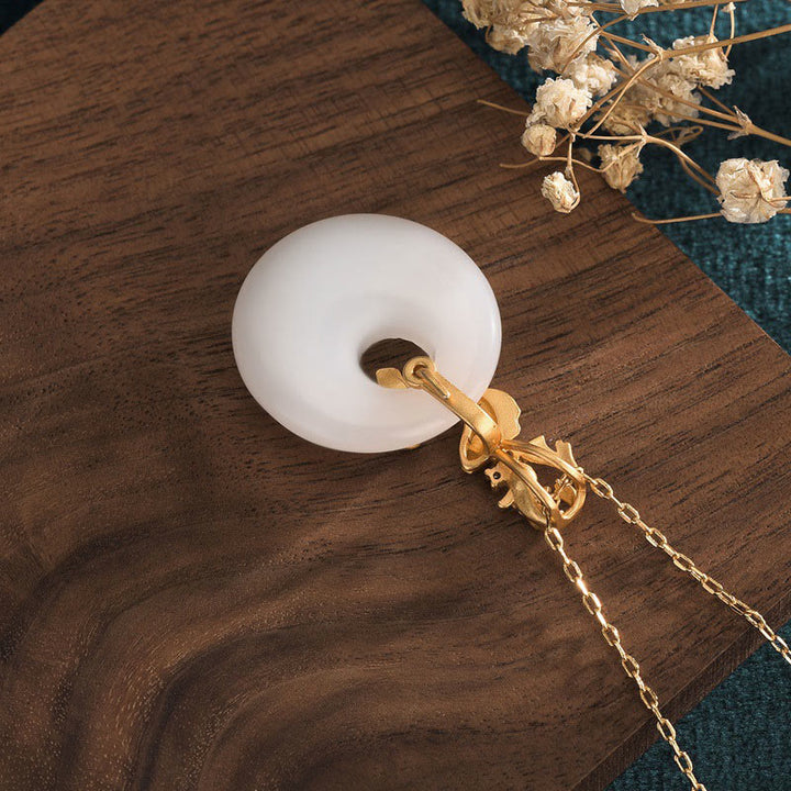 Collier pendentif en jade blanc Buddha Stones et poisson Koi pour la prospérité et la richesse - image 4