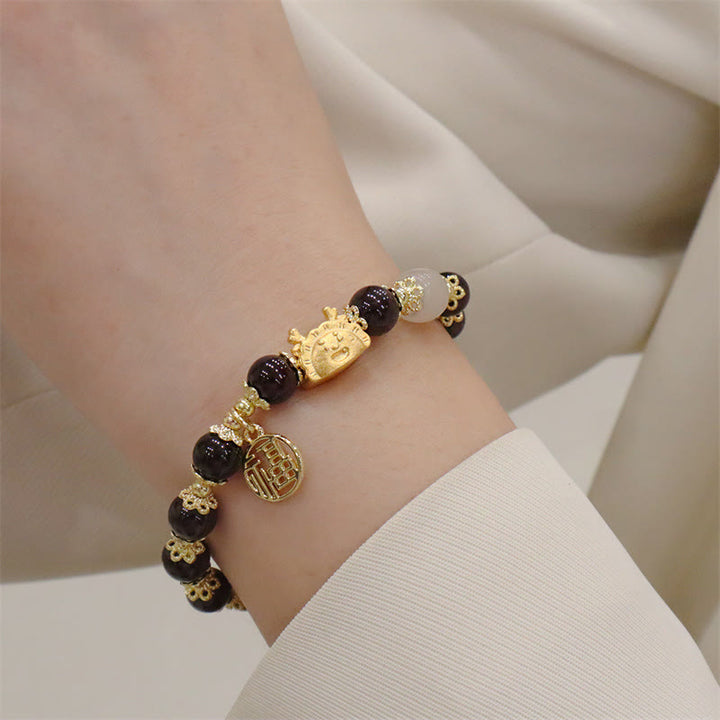 Buddha Stones Année du Dragon Agate Rouge Quartz Fraise Obsidienne Noire Jade Grenat Perle Cinabre Dumpling Dragon Luck Fu Bracelet Caractère