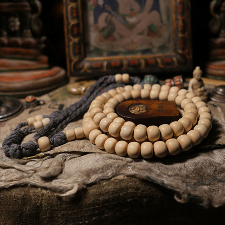 Mala en bois d'Abelia Biflora avec 108 Buddha Stones pour éloigner les mauvais esprits