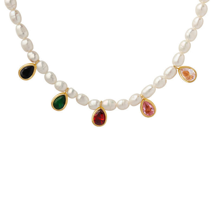 Collier avec pendentif en pierre de cristal de perle et pureté